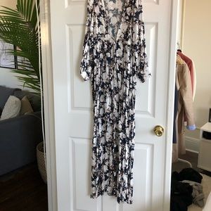 Dresses - Cut out dress Dresses - Cut out dress